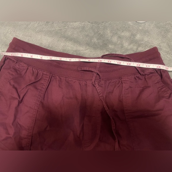 2/$25 🎉 GAP shorts 3” rise with pockets! Size large - Picture 6 of 8